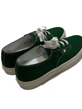 Size 9 / aprix Men's Green Canvas Low-Top Sneakers